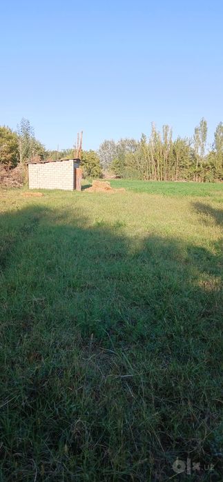 Прлдается участка для жилья и скотоводство