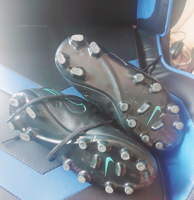 Бутонки Найк 36 номер