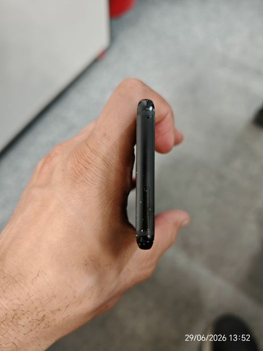 Продавам Телефон Samsung S9 за Части!!!