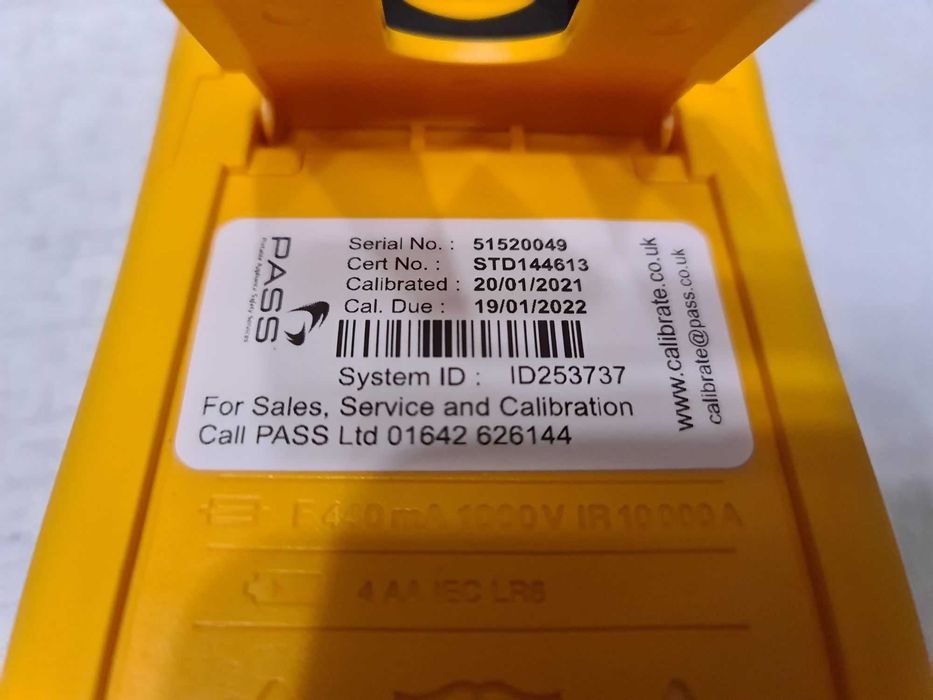 Продам мультиметр-калибратор Fluke 789