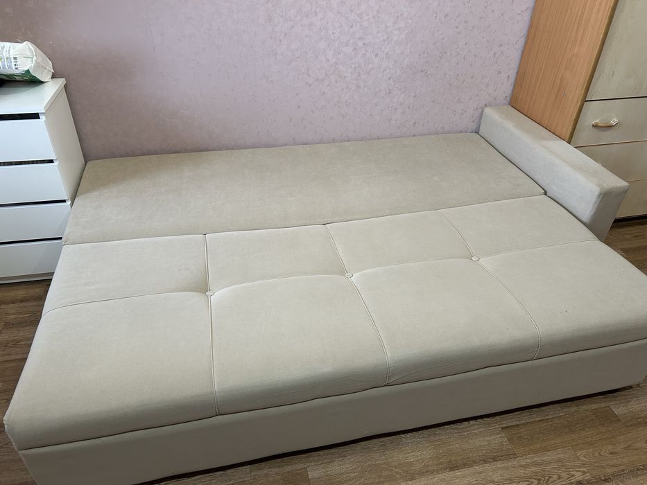 Продам диван в хорошем состоянии