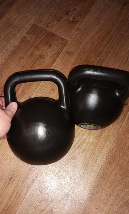 Гири спортивные.