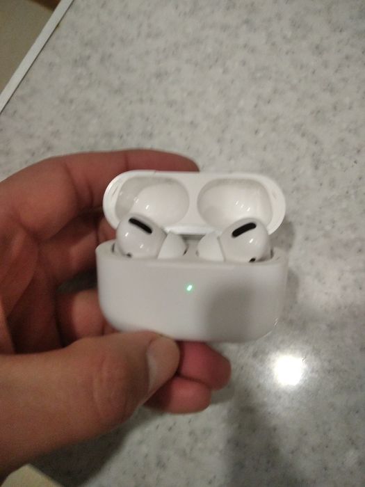 Apple air pods dubai srochna sotiladi