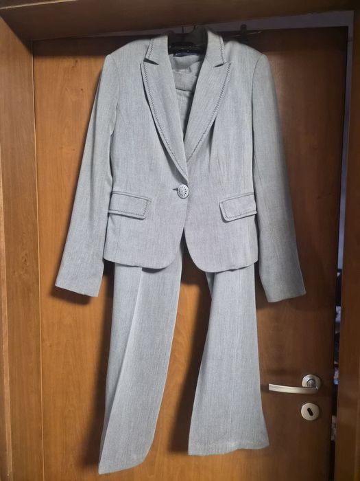 Костюми на различни марки летни и зимни