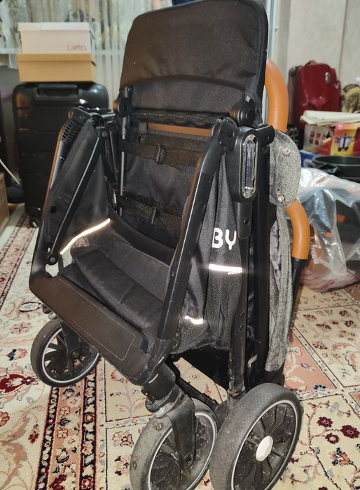 Детская коляска  для прогулок