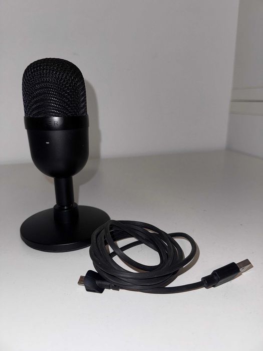 Microfon Gaming Razer Seiren Mini – USB Plug & Play, Stare Foarte Buna