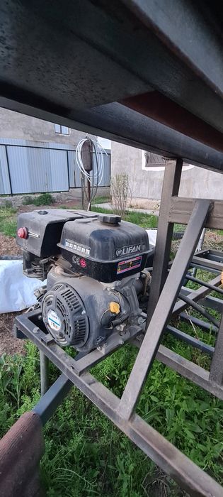 Установка для бурения скважин