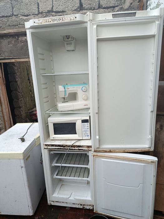 Продам холодильник