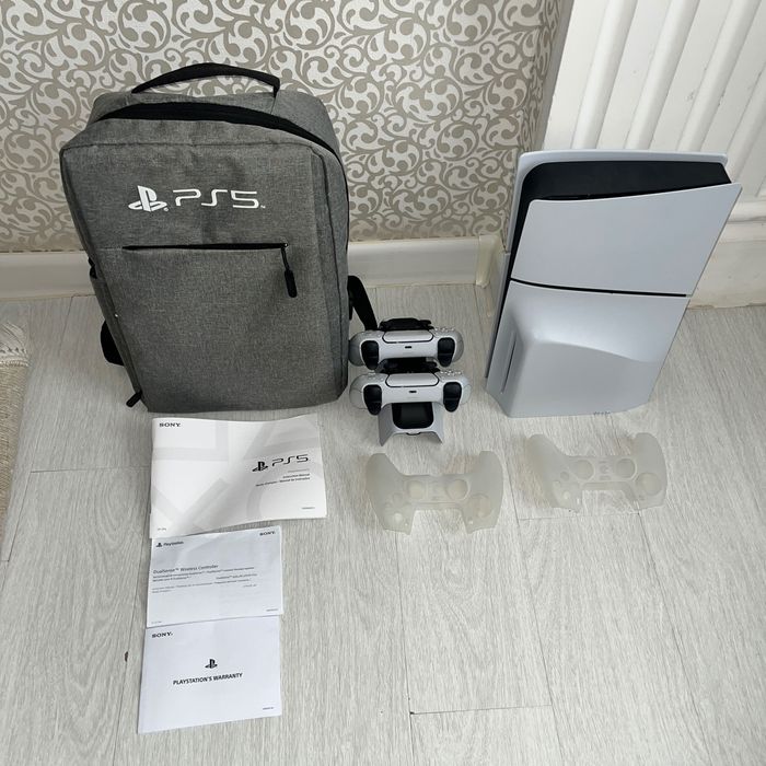 Playstation 5 Slim 1TB +2 джойстика