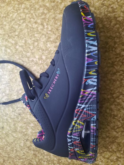 Маратонки Skechers