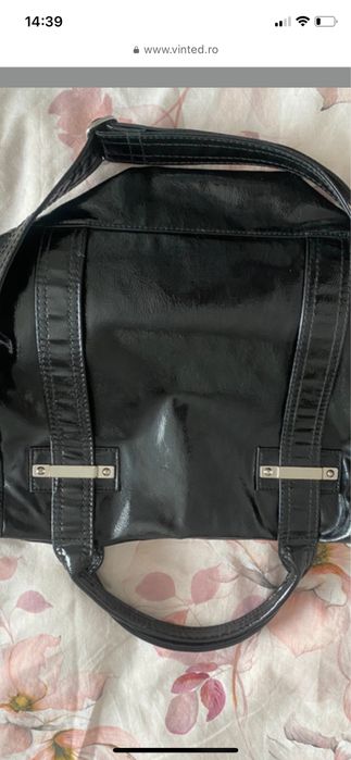 Geanta  Guess neagra lacuita