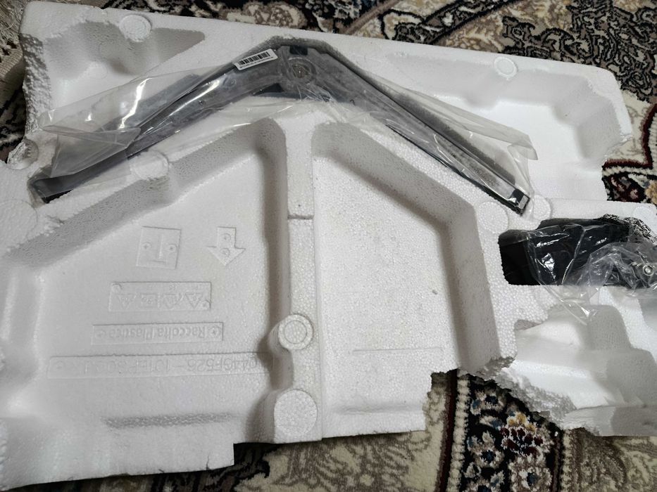 Монитор Asus 27 экран разбит