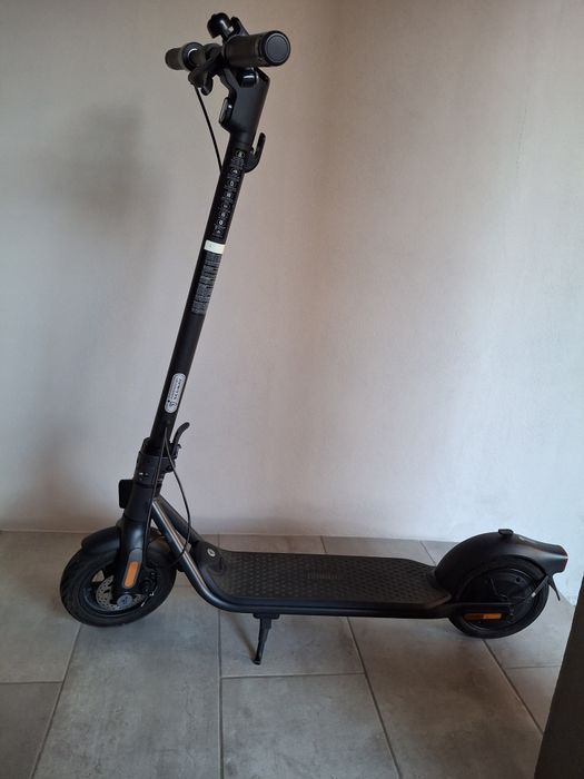 Trotineta electrica ninebot