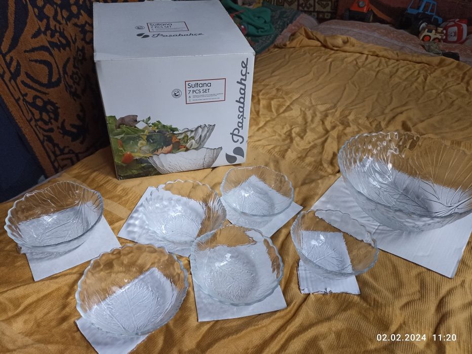 Салатница новая 7шт