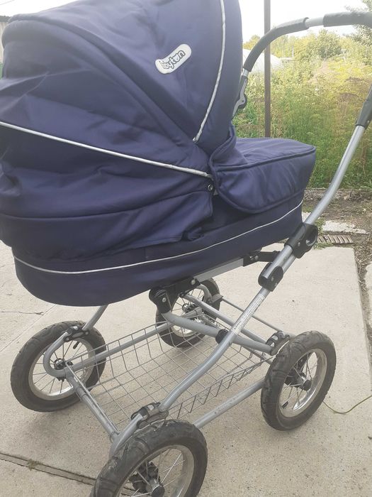 Продам каляску б/у в хорошем состоянии