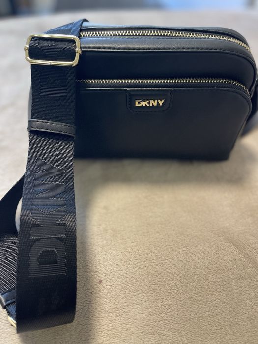 Дамска чанта DKNY