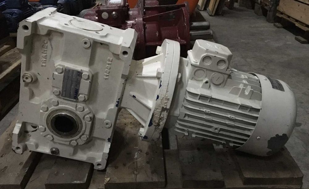 Motor electric trifazat cu reductor, 2.2kW, 28rpm, 380V