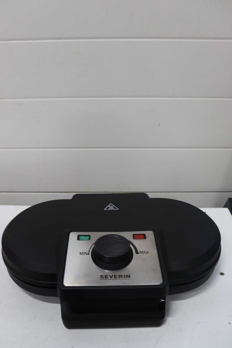 Гофретник Severin Double Waffle Maker