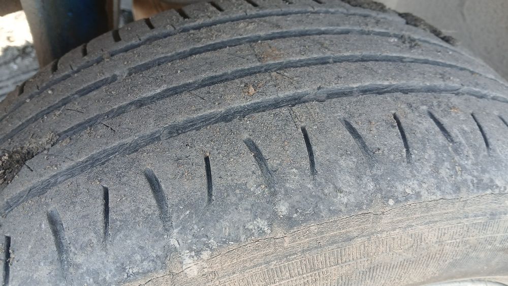 Продам покрышки нормальном состоянии