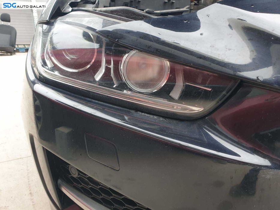 Far Dreapta Bi Xenon Led cu Lupa Jaguar XE X760 2015 - 2018 Cod GX73-13W029-DG [Q3619]