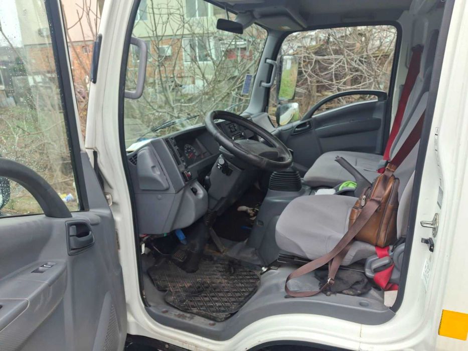 Isuzu  пътна помощ