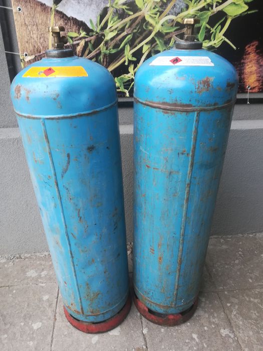 Голяма/ГОЛЯМИ газова /ГАЗОВИ бутилка /БУТИЛКИ 79литра - Г образен кран