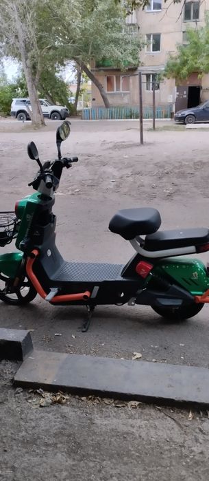 Продам скутер электрический