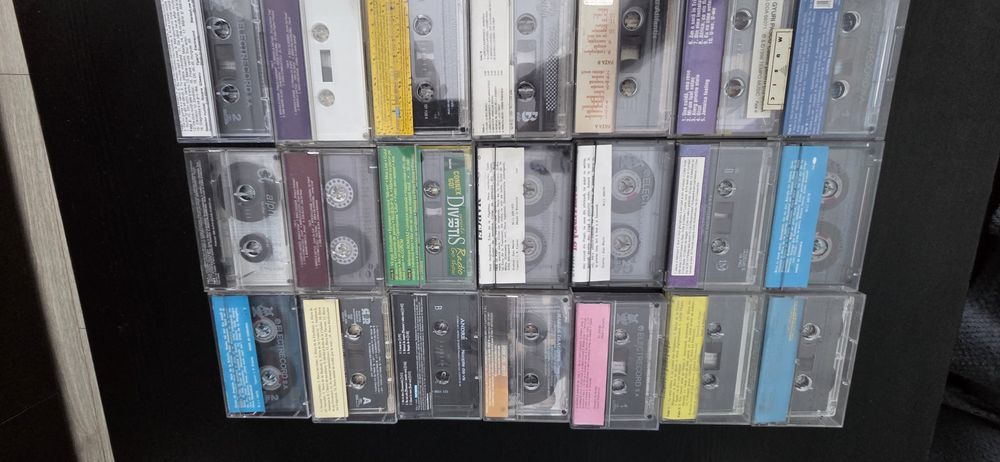 Casete audio originale muzica românească .
