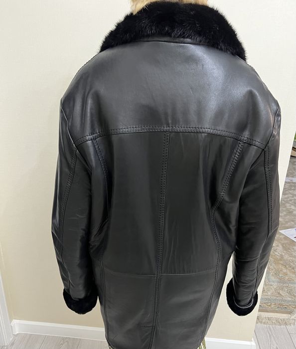 Дубленка натуральная кожа продам