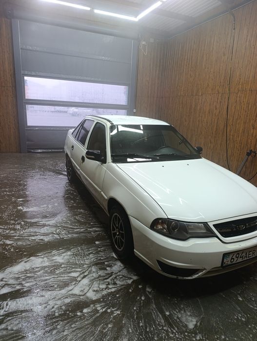 Продам нексия  ..