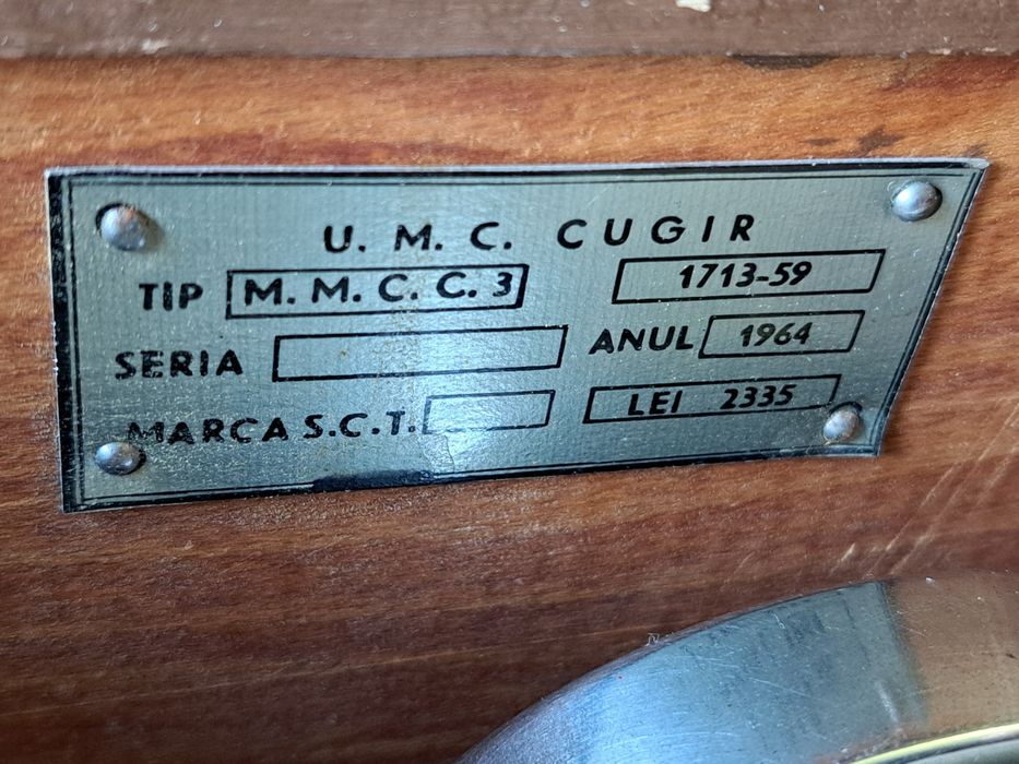 Masina cusut Ileana Cugir restaurata