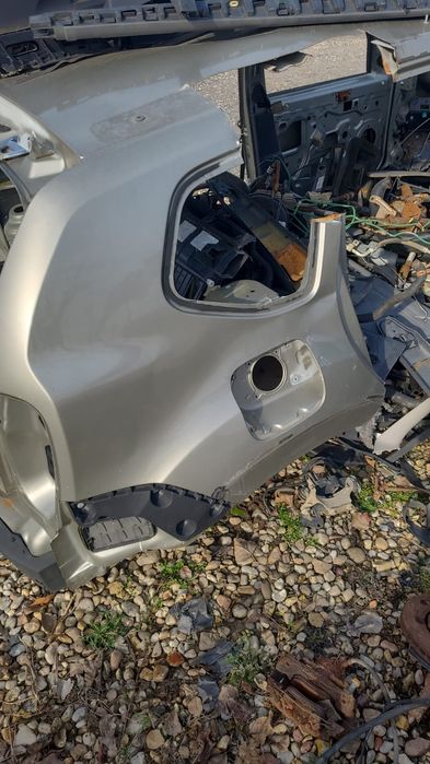 Aripa spate prag fusta Dacia Duster 2010-2017