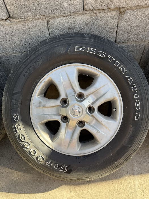 Шина Lexus LX 470