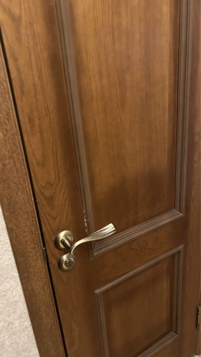 Двери шпон деревяные срочно