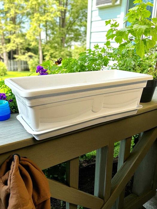 Цветочный горшок для балкона