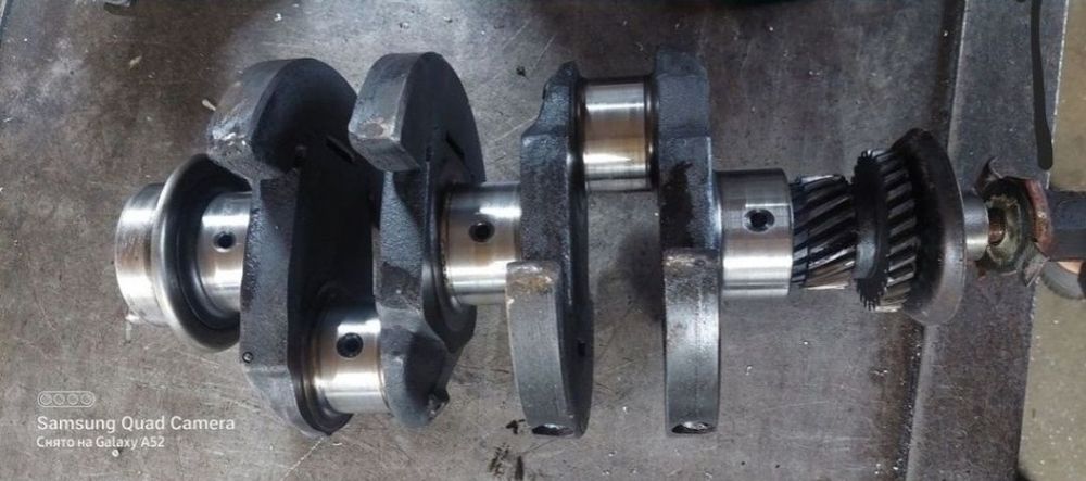 Распредвал Т-16, Т-25