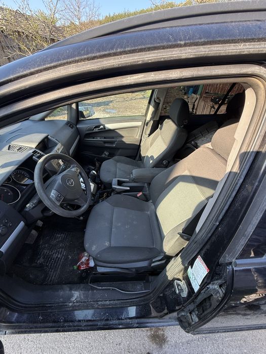 Opel zafira 1.9 150 НА ЧАСТИ