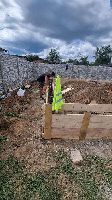 Echipă construcții  Câmpina PH