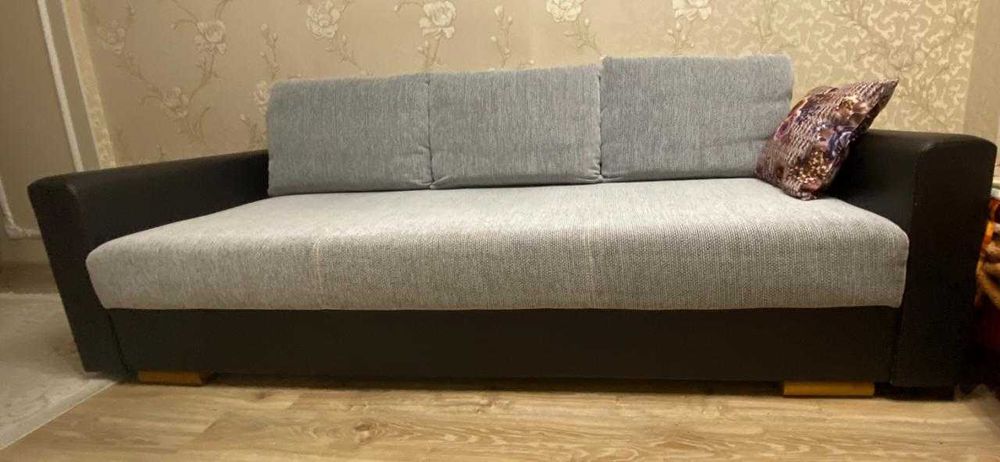Продам диван в хорошем состоянии