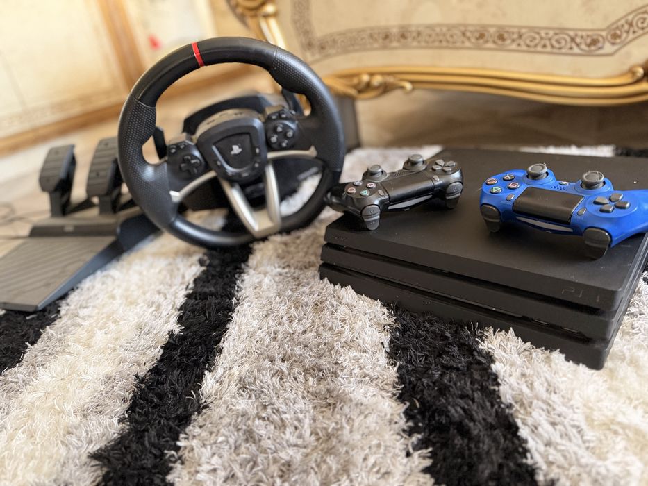 Vand ps4 pro cu volan