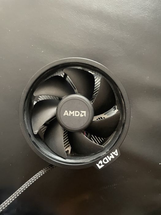 AMD Athlon 300GE + Stock Cooler | AM4 | Radeon Vega 3
