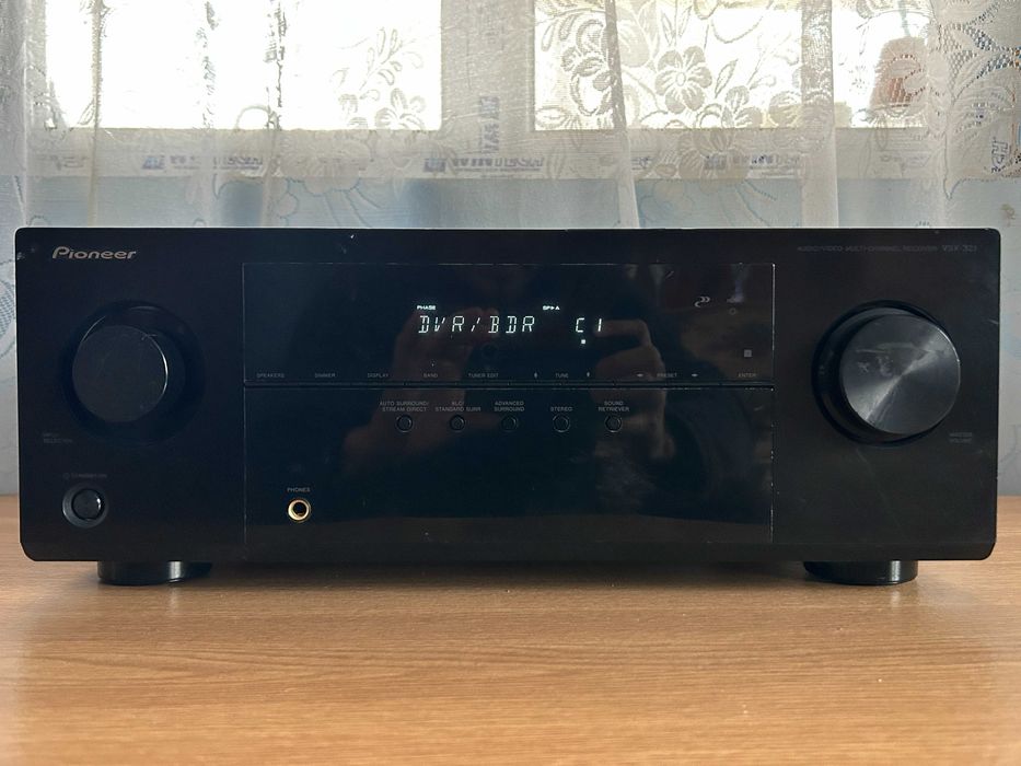 Amplituner-amplificator-statie PIONEER cu iesire activa de subwoofer