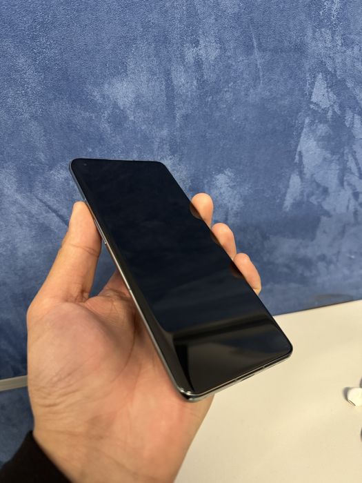 Продам OnePlus 11 5G 12/256gb