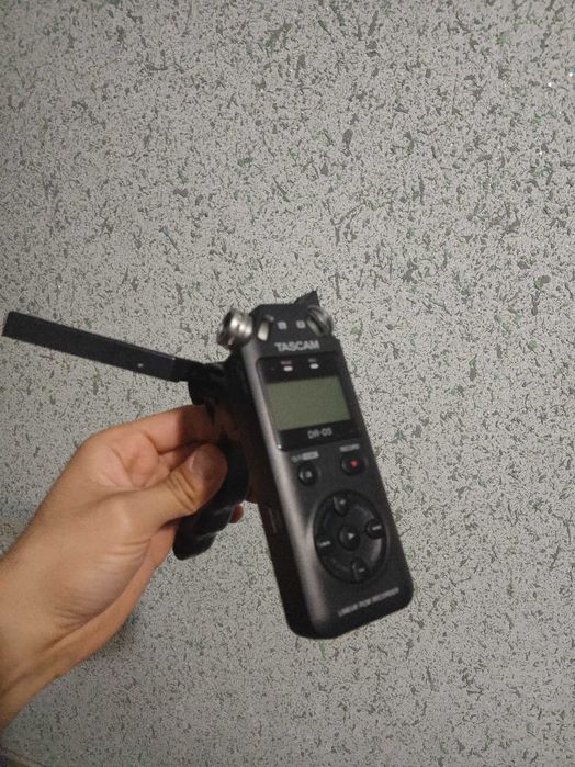 Diktafon TASCAM DR-05