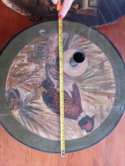 Tablou pictat pe lemn