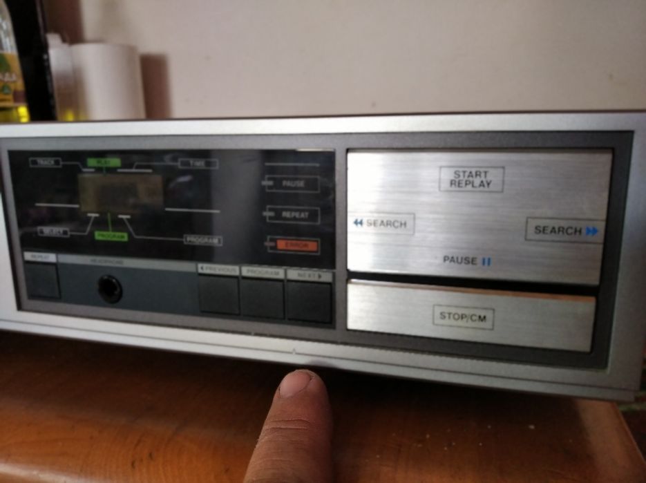 Philips cd204 като ново е