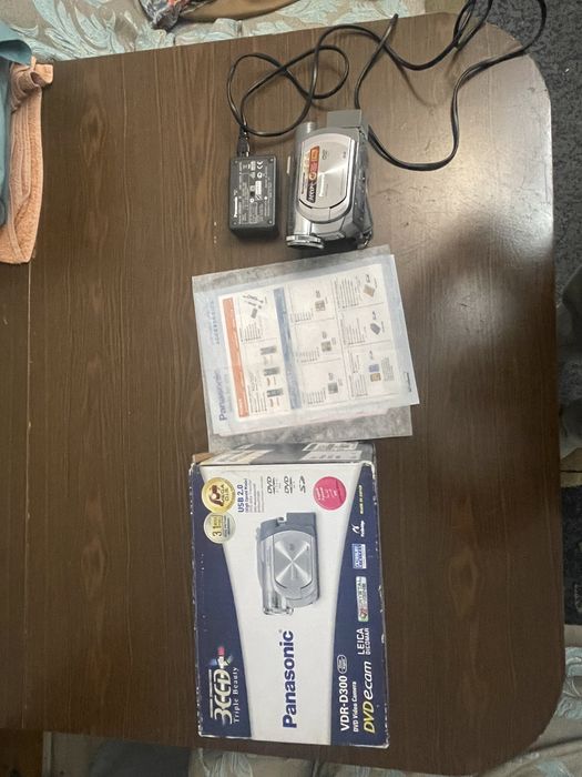 Продам видеокамеру