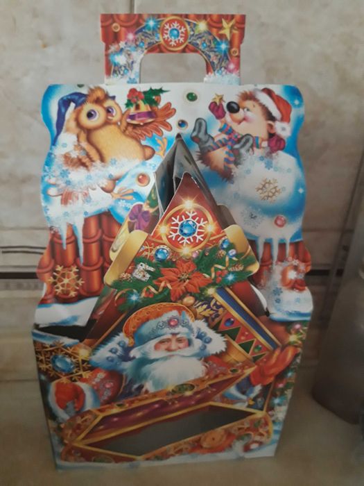 Коробки для новогодних подарков