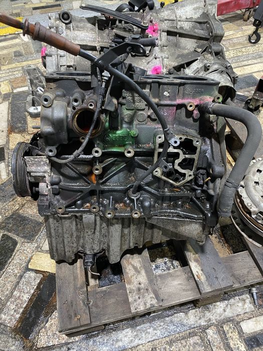 Bloc motor ambielat Vw Audi 2.0 tdi CAG CAGA CBA CBB