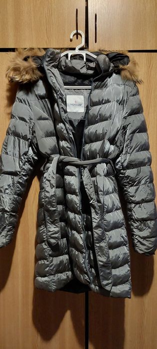 Geaca moncler  originala